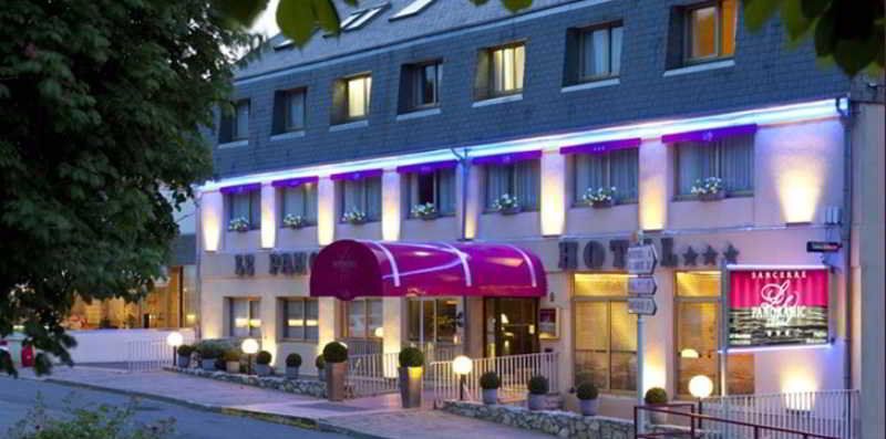 Panoramic Hotel Sancerre 2