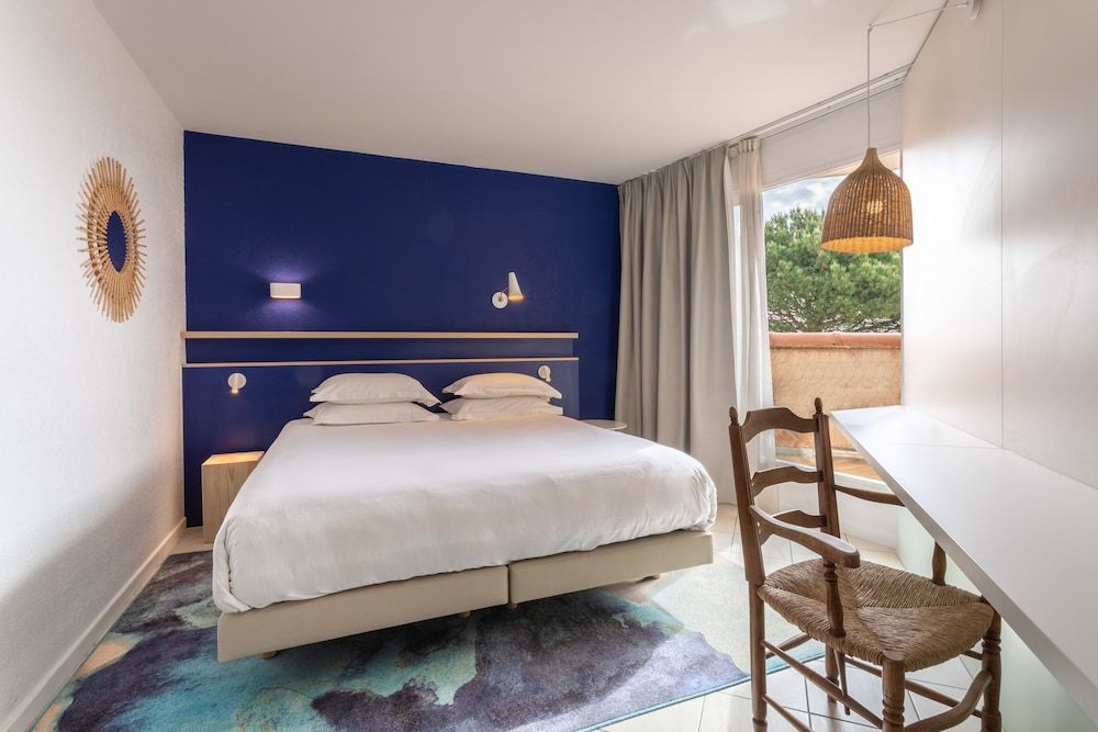 Paradou Mediterranee, BW Signature Collection 3