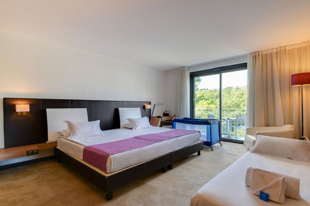 Mouratoglou Hotel & Resort 3