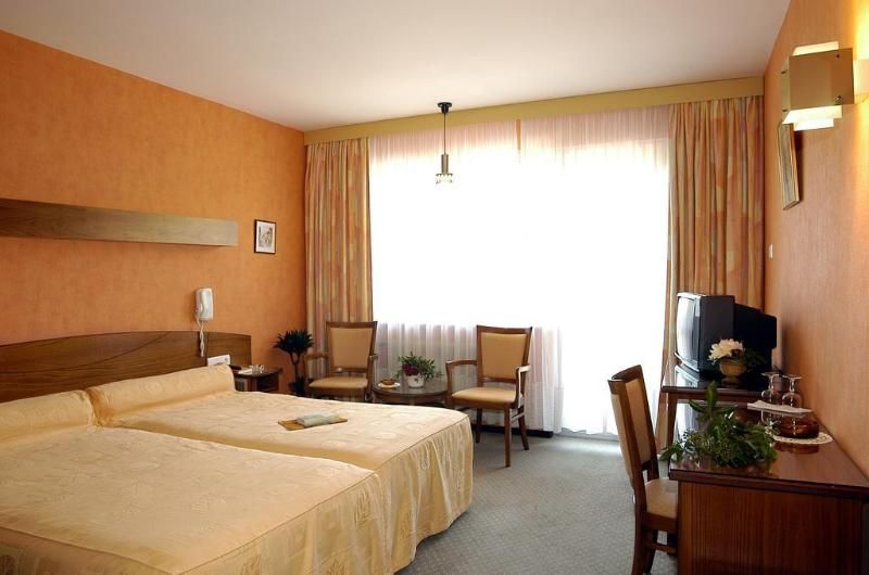 Hotel Aux Ducs de Lorraine 2