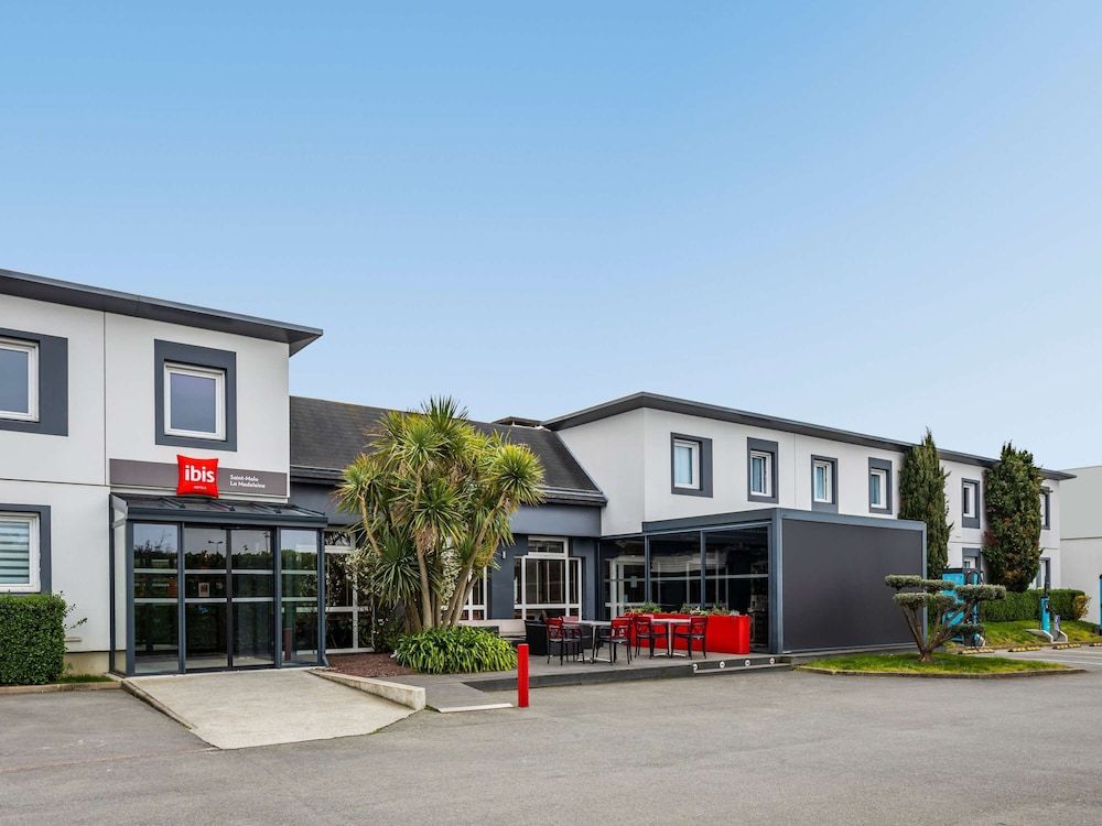 ibis Saint Malo La Madeleine 1