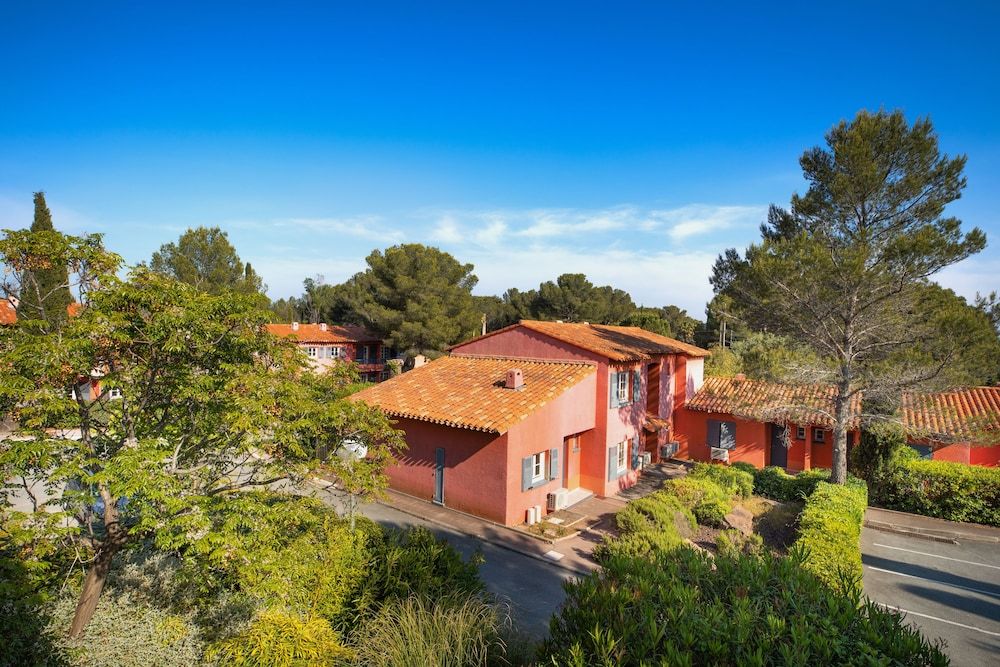 SOWELL RÉSIDENCES Les Chênes Verts 3 estrelas em Saint-Raphaël