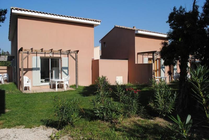 Residence Nemea les Rives du Lac -1 estrelas em Saint-Saturnin-lès-Avignon