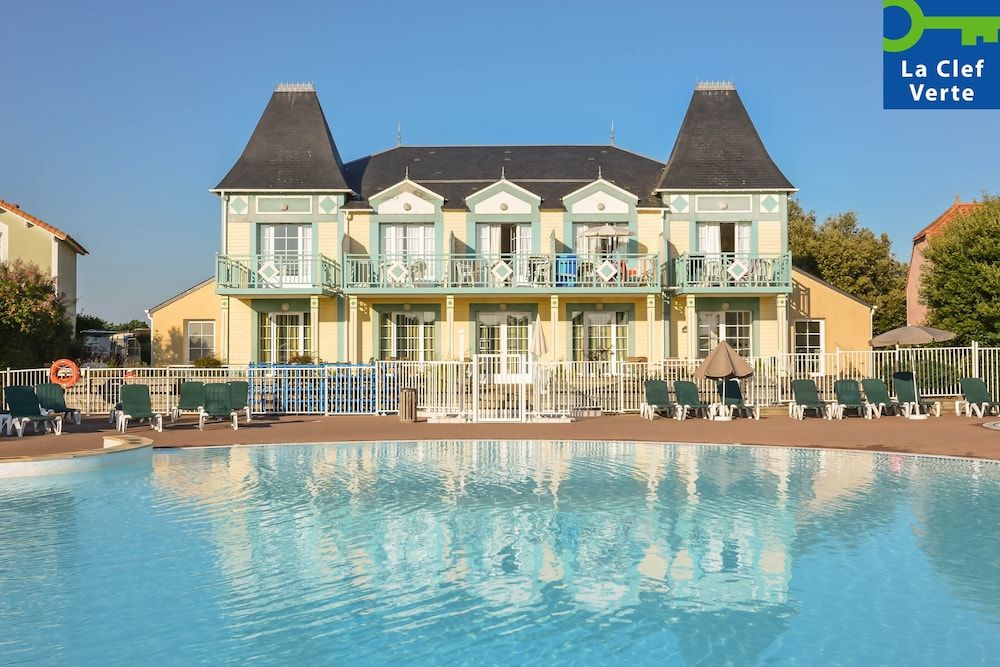 Résidence Pierre & Vacances Le Domaine de Bourgenay -1 estrelas em Talmont-Saint-Hilaire