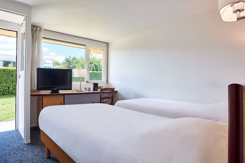 Kyriad Tarbes - Bastillac 2