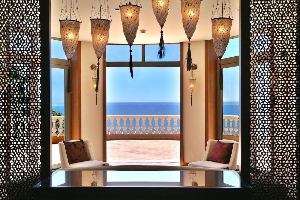 Tiara Yaktsa Côte d'Azur 3