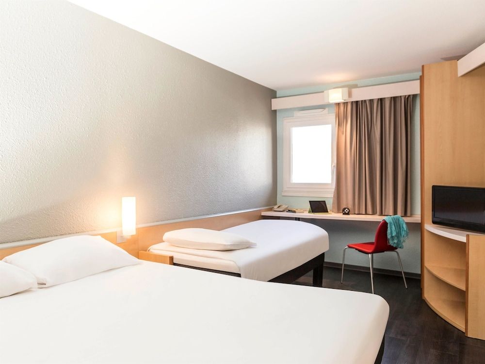 ibis Thonon Centre Hotel 2