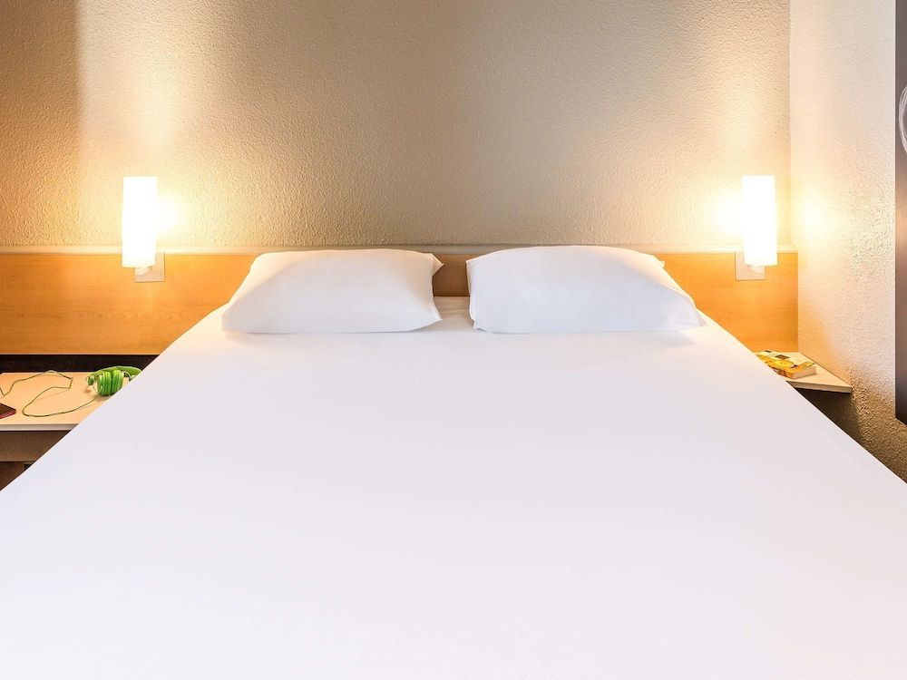 ibis Thonon Centre Hotel 3