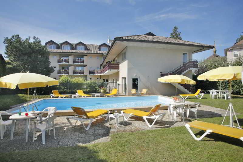 Logis Hotel l'Arc en Ciel 2