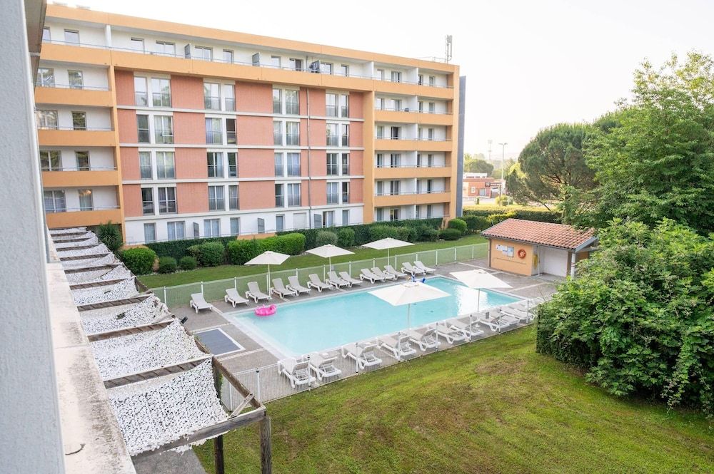 Comfort Aparthotel Toulouse Metropole 1