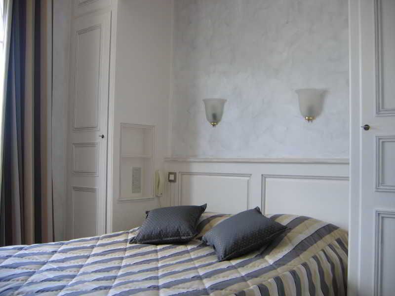 Hotel du Commerce Laval Est 3