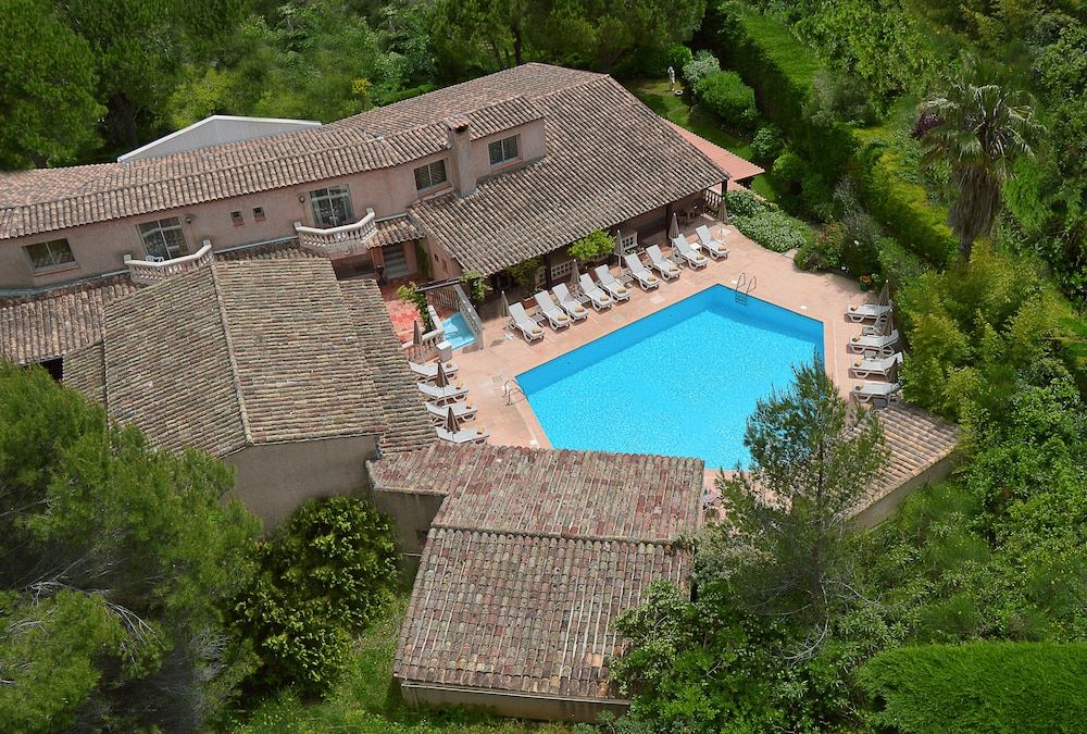 Castel' Provence 3 estrelas em Valbonne