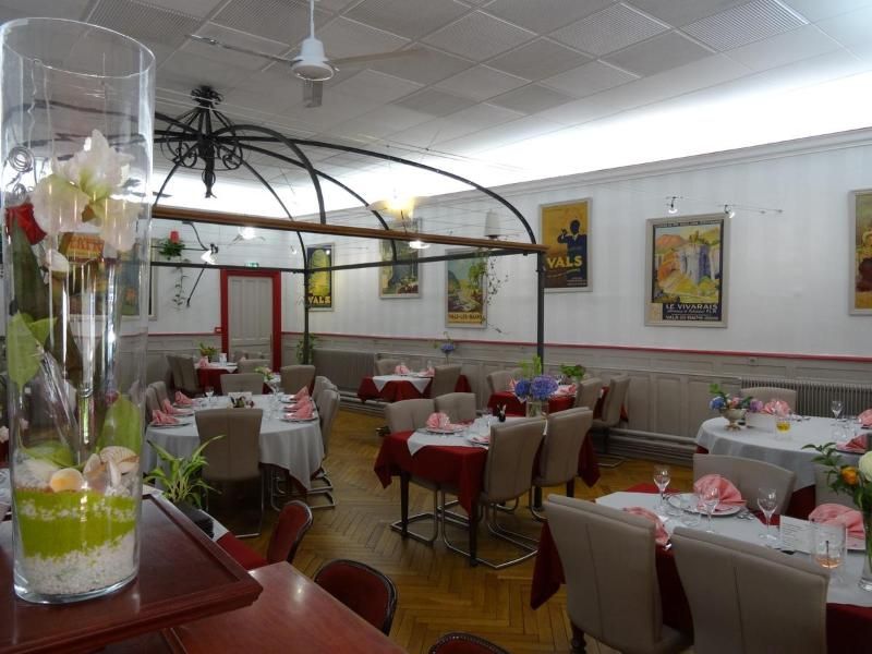 Grand Hotel De Lyon 3