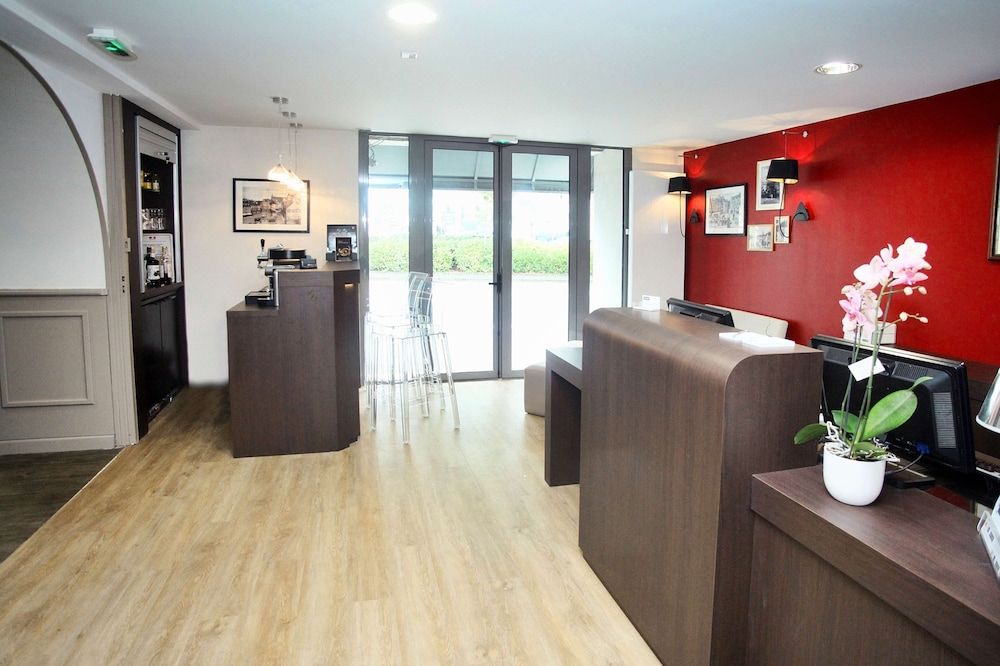 Kyriad Vannes Centre-Ville 3