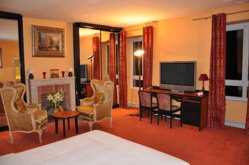 Le Parc d'Eden 3 estrelas em Villeneuve-sous-Dammartin