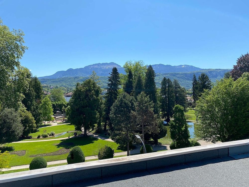 Hotel Kyriad Voiron Chartreuse - Centr'Alp 3 estrelas em Voiron