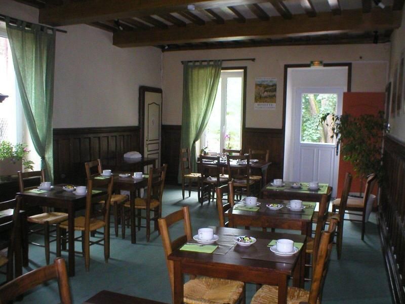 Auberge Le Voutenay -1 estrelas em Voutenay-sur-Cure