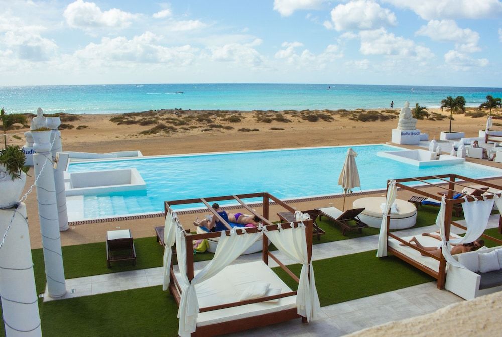 Hotel LIVVO Budha Beach