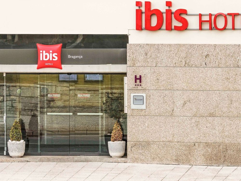 ibis Braganca 1
