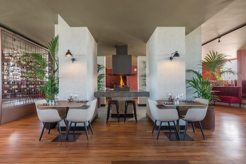 Leonardo Hotel Ijmuiden Seaport Beach 2