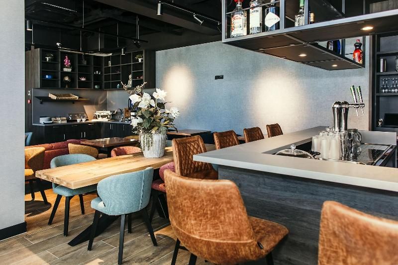 Amsterdam Beach Hotel 1