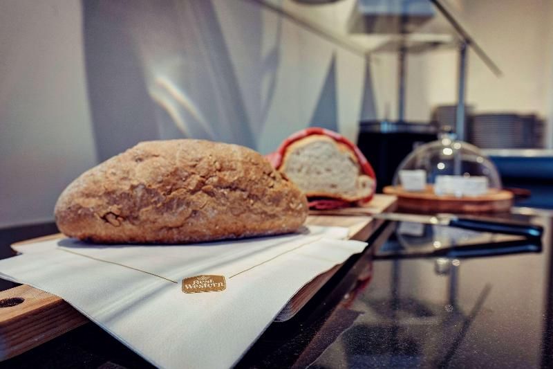 Amedia Amsterdam Airport Trademark by Wyndham 3