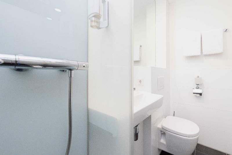 easyHotel Amsterdam Zaandam 3