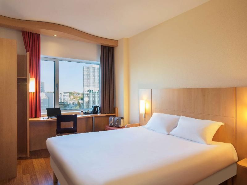 ibis Leiden Centre 3