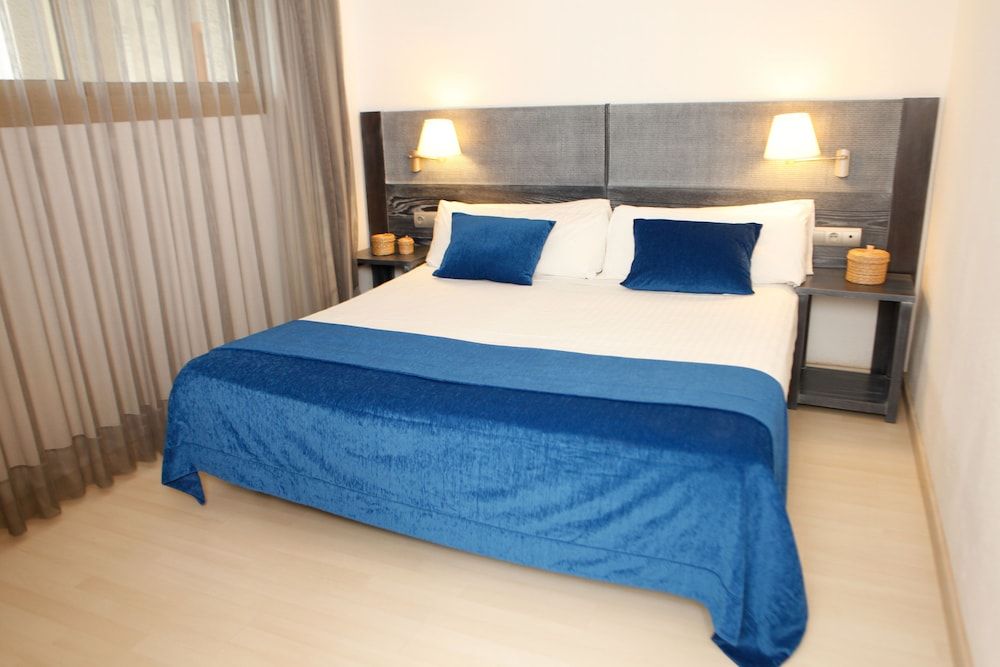 Acacias Apartamentos Salou 3