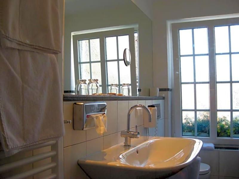 Romantikhotel Zur Sonne 3