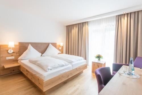 Hotel & Gasthaus Löwen 1