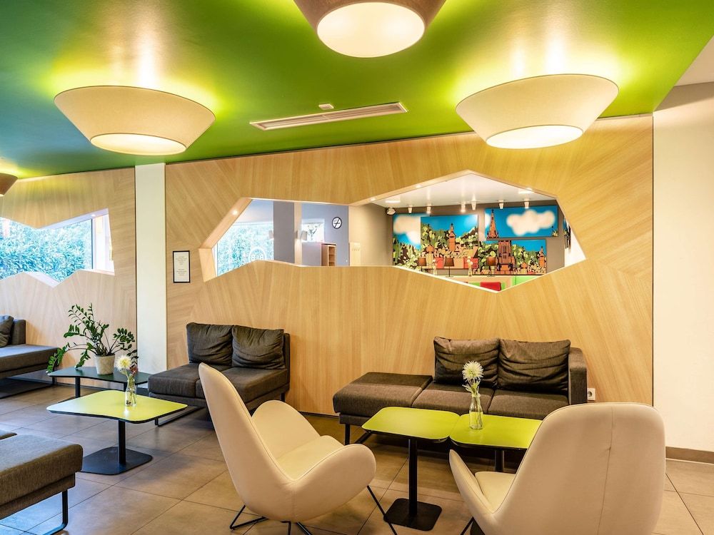 B&B Hotel Freiburg-Süd 3