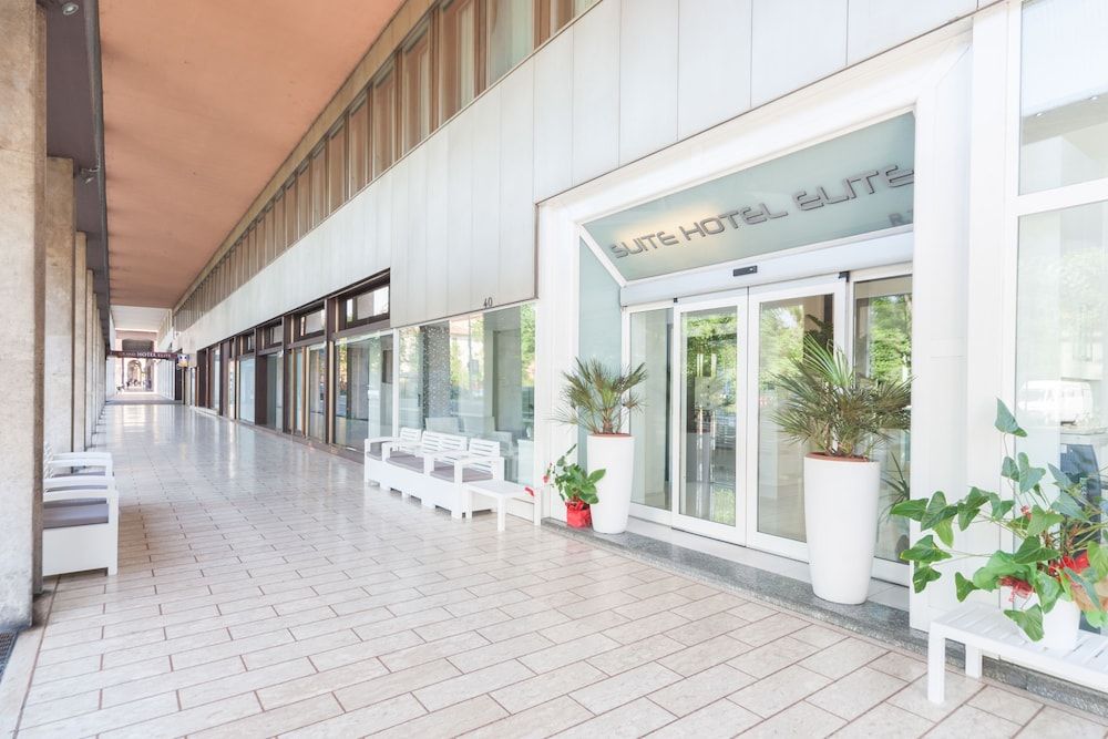 Suite Hotel Elite 4 estrellas en Bologna