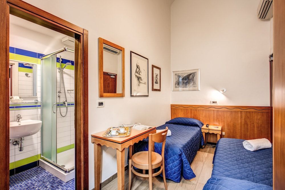 Hotel Nuova Italia 3