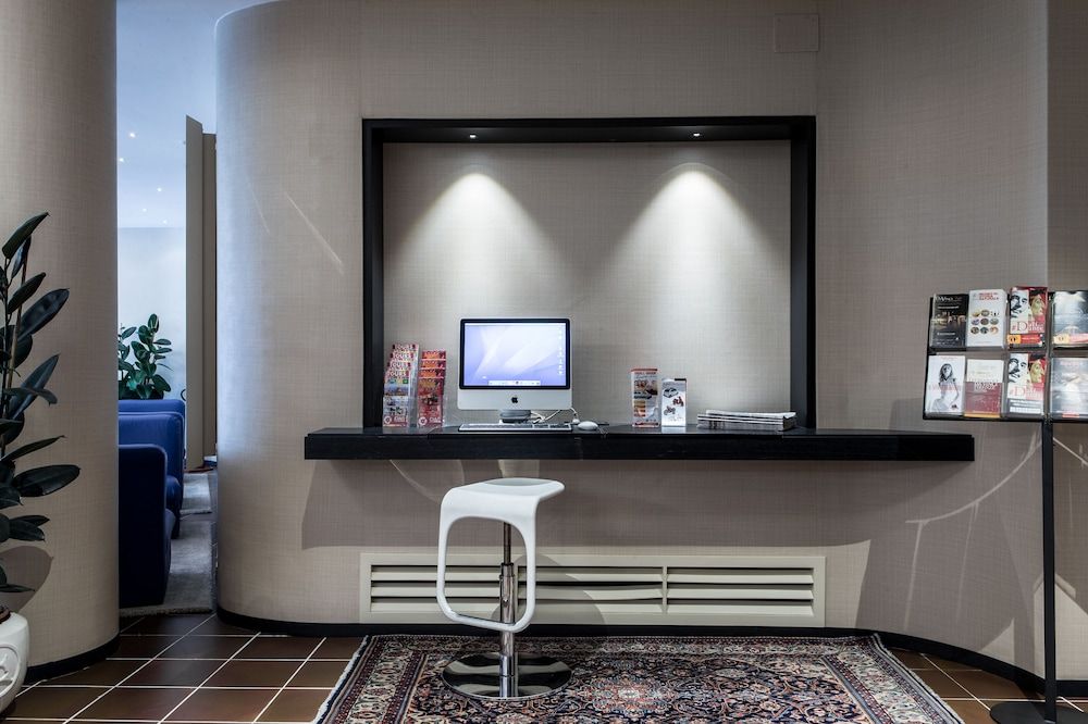 Hotel Mirage 3