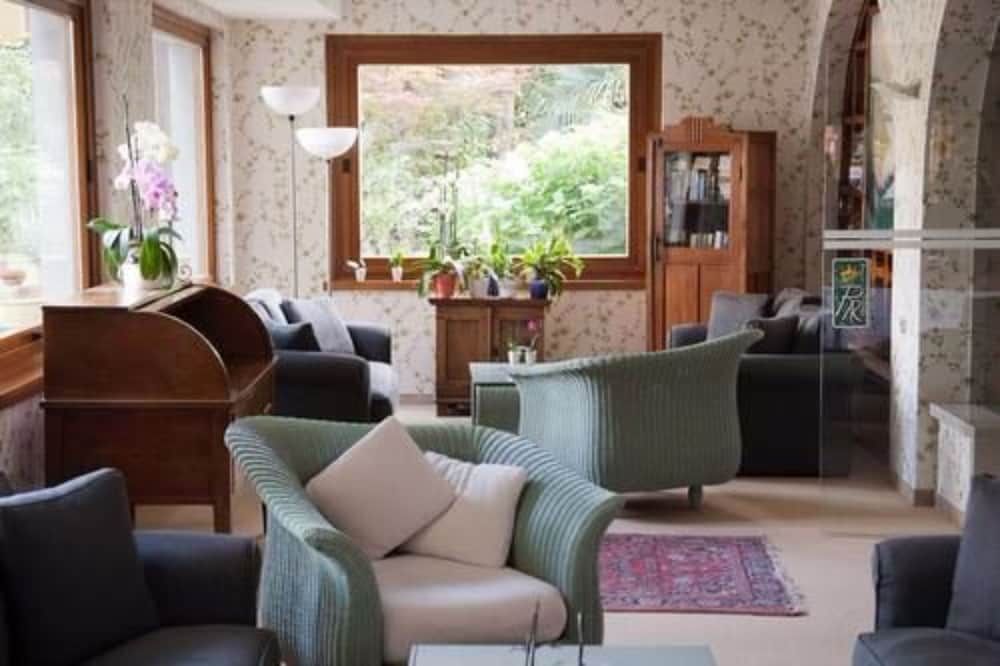 Hotel Regina Adelaide 2