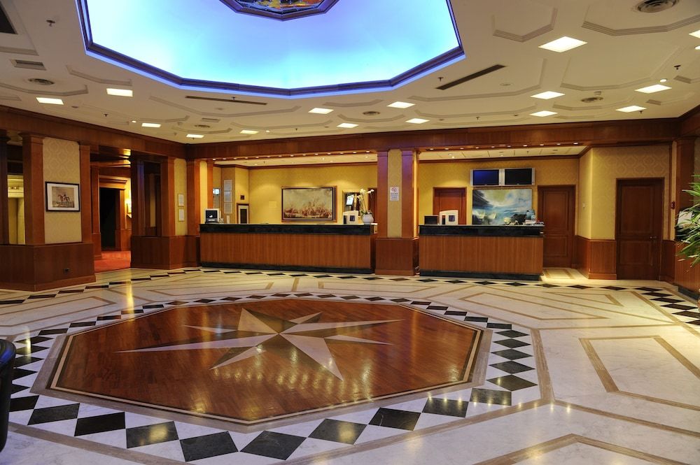 Tower Genova Airport Hotel & Conference Center 2