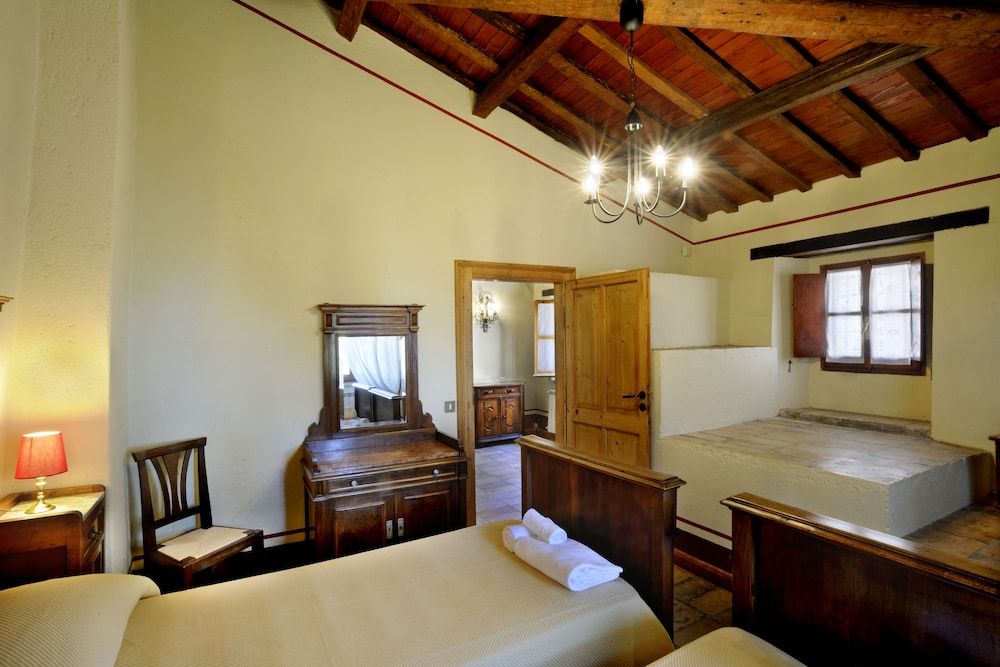 Albergo Diffuso Borgo Montemaggiore 5 estrellas en Rímini