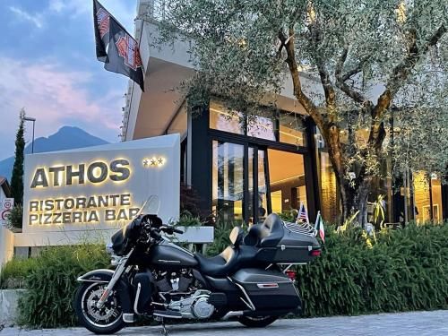 Athos Hotel 3 estrellas en Riva del Garda