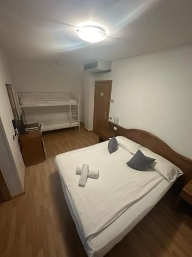 Athos Hotel 2