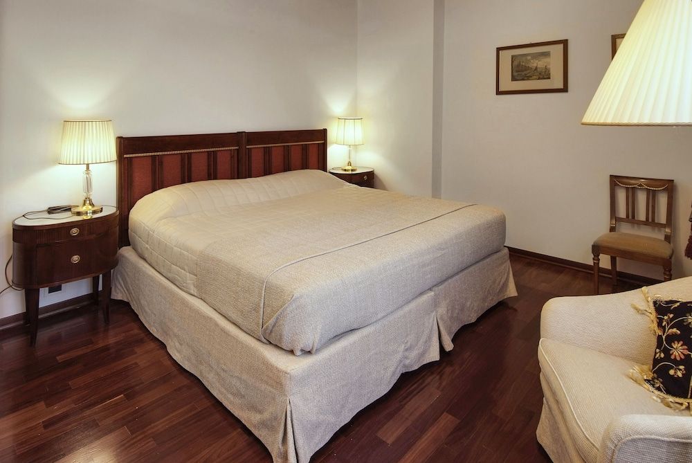 500 Bed and Breakfast 2