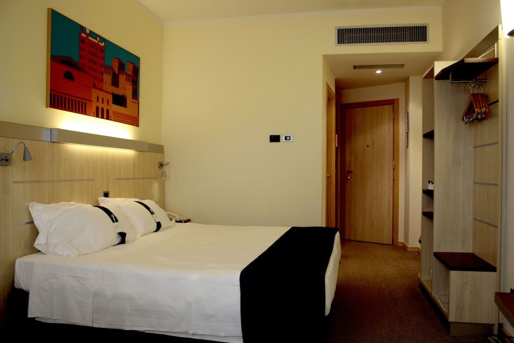 Holiday Inn Express Parma, an IHG Hotel 3