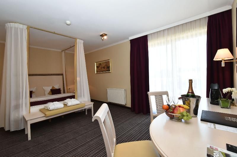 Van der Valk Hotel Charleroi Airport 3