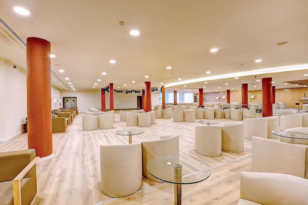 SBH Monica Beach Hotel 3