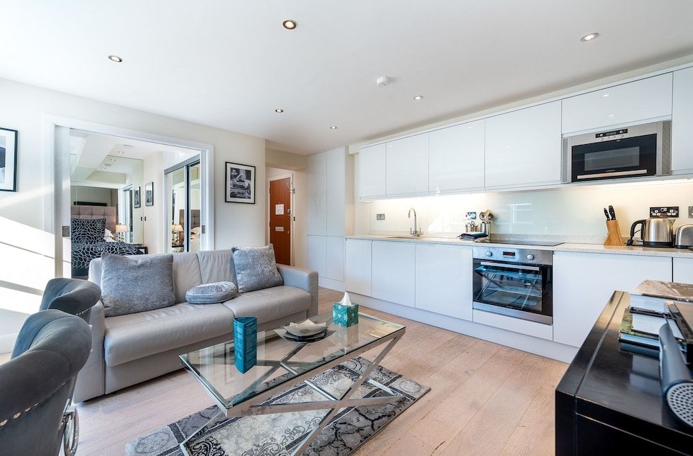 Nell Gwynn House Apartments 1