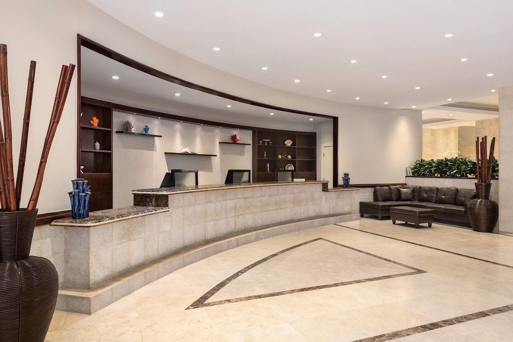 Radisson Resort Miami Beach 2