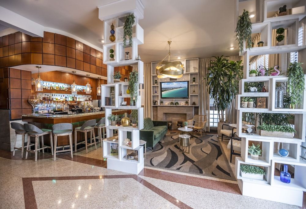 Chesterfield Hotel & Suites 2