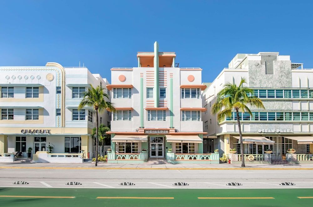 Hilton Vacation Club Crescent on South Beach Miami 1