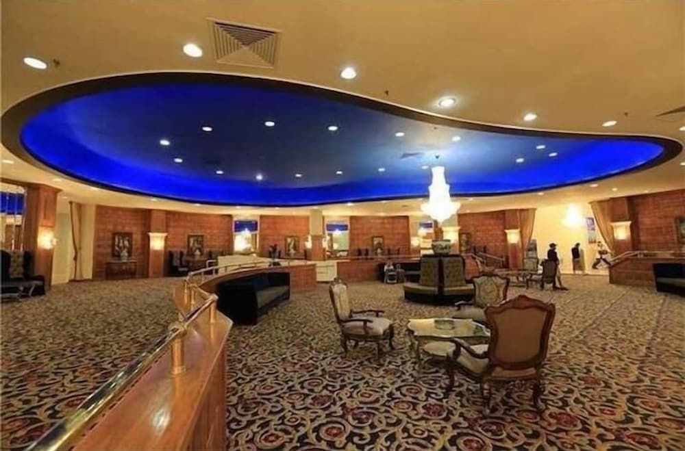 Castle Beach Club Apartments 2