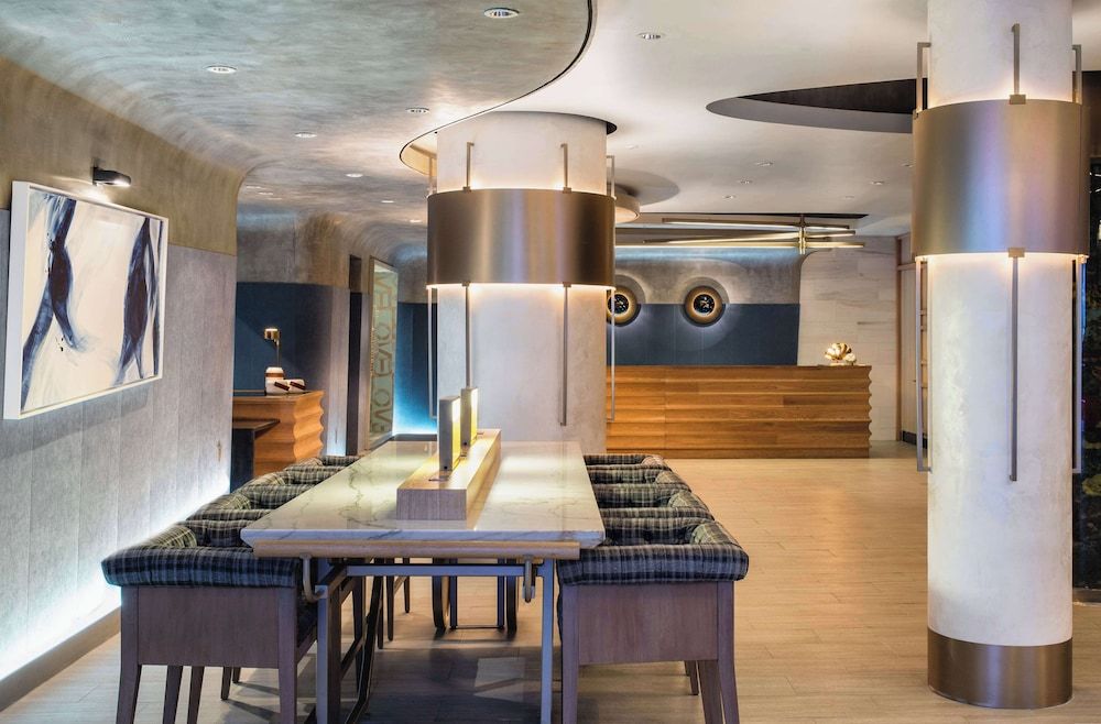 Dream Midtown, by Hyatt 3